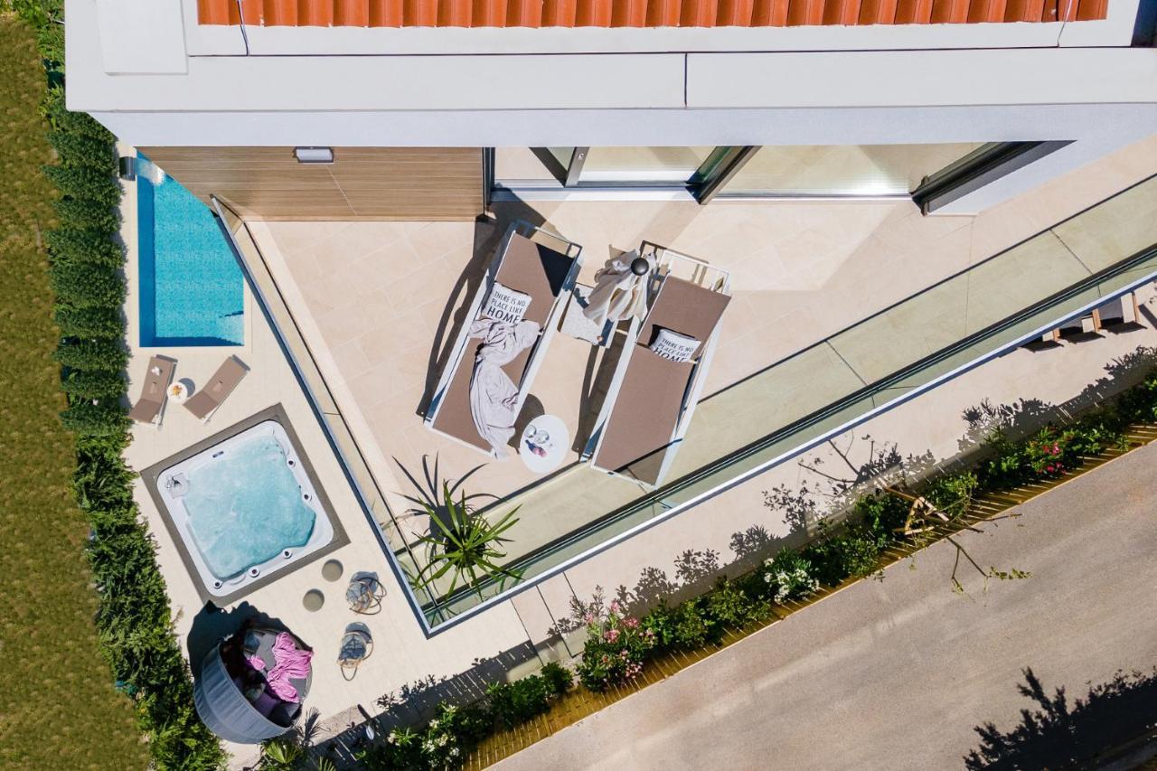 Villa Elena Deluxe Mit Whirlpool Und Beheiztem Pool Am Meer Und Wunderschoenen Blick Auf Die Brijuni Inseln Фажана Экстерьер фото